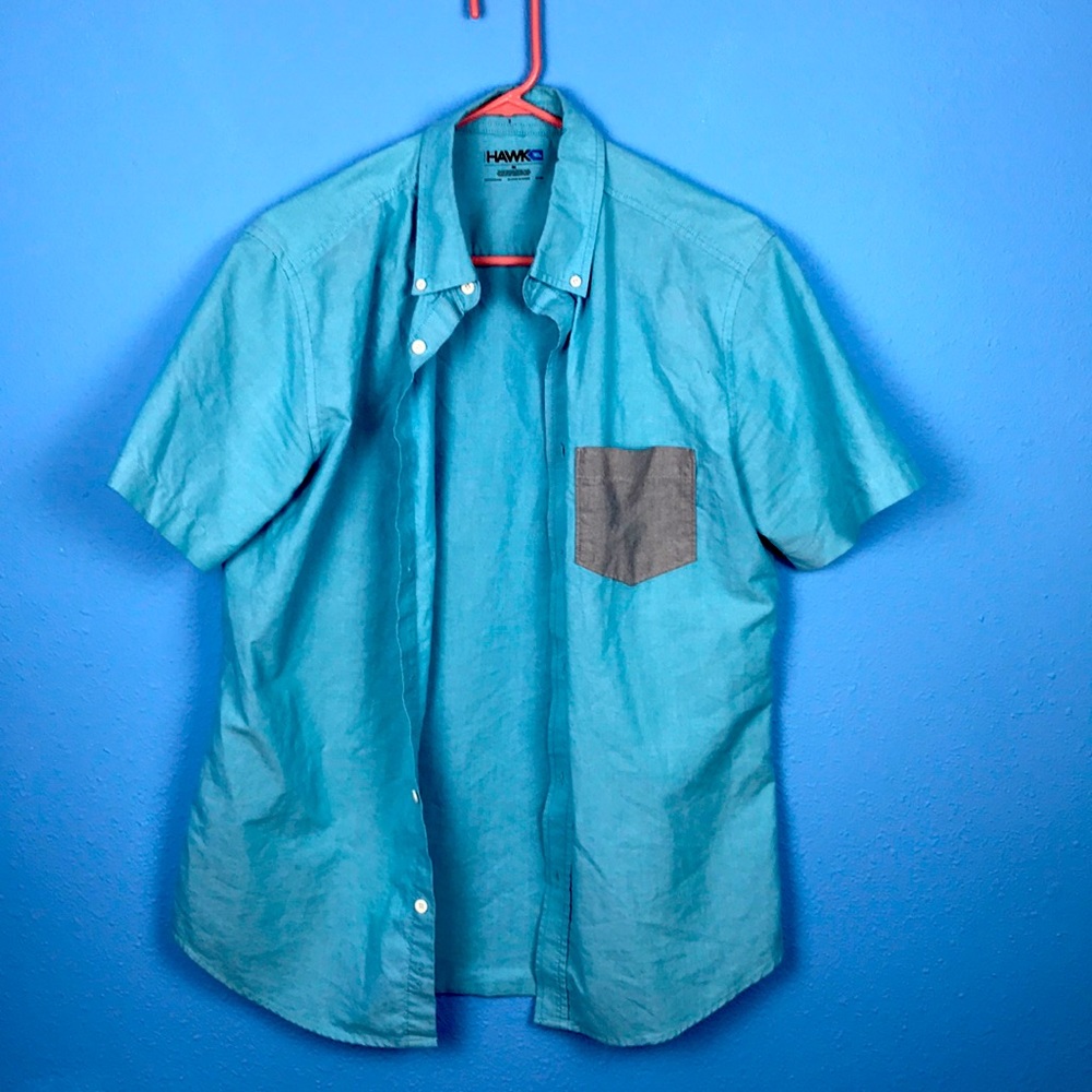 Button down short sleeve blue shirt